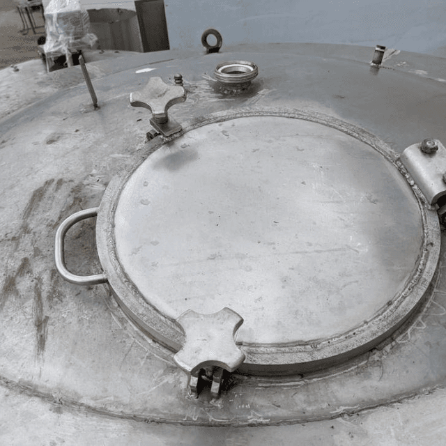 Емкости бродильные танки объем 2,1 куб.м е.2175