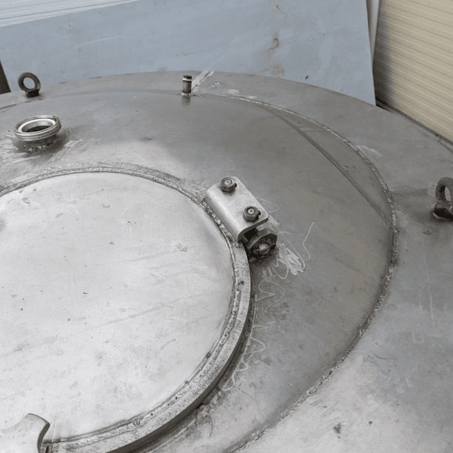 Емкости бродильные танки объем 2,1 куб.м е.2175