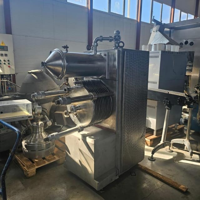 Маслообразователь Р3-ОУА-1000 инв 9702