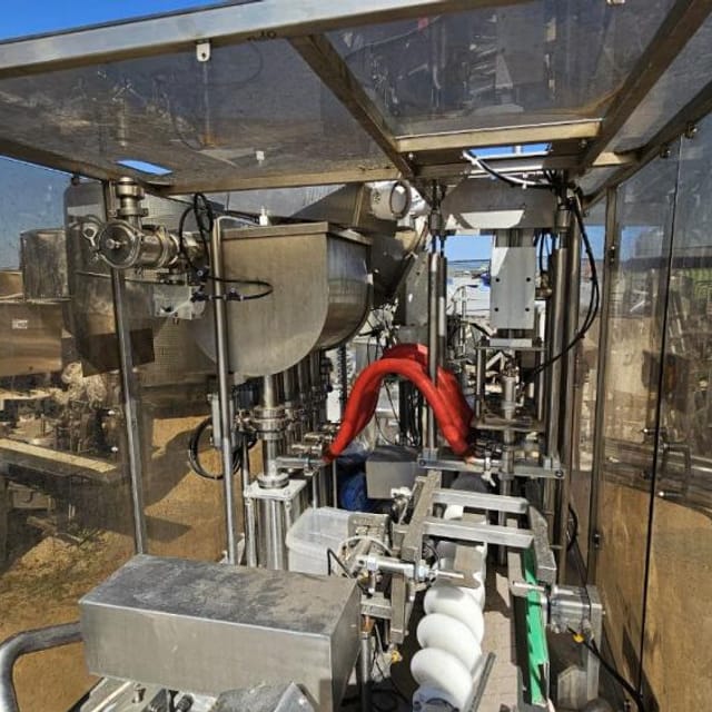 Линия розлива АДНК-39 ЛР 3 в ПЭТ инв.11805