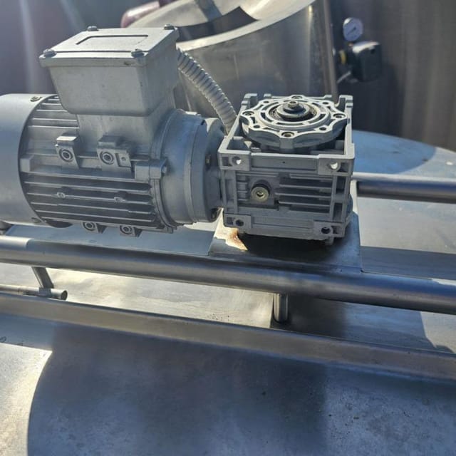 Емкость с мешалкой ВДП-100 инв.11629