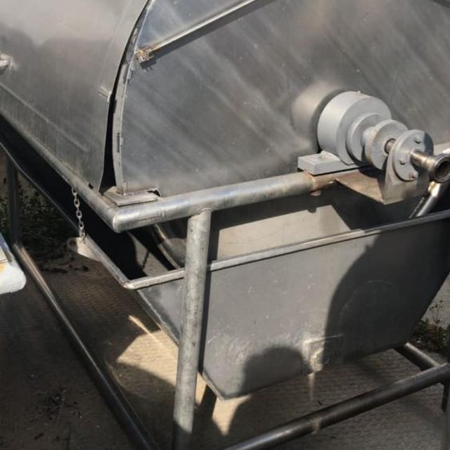 Охладитель творога УПТ с нерж рамой инв.11096