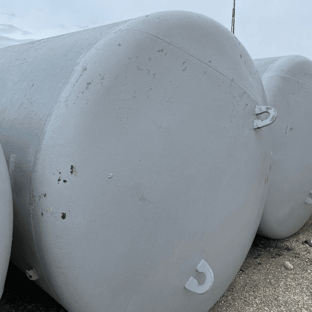 Емкости 10 куб.м эмалированные, горизонтальные е.2976