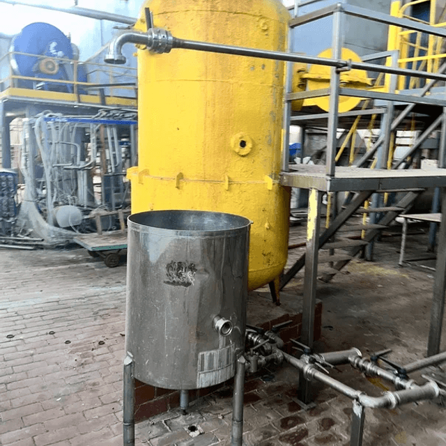 Распылительно-сушильная установка ОРЧ-500 частично разукомплектована.