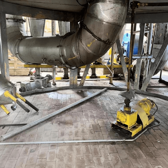 Распылительно-сушильная установка ОРЧ-500 частично разукомплектована.