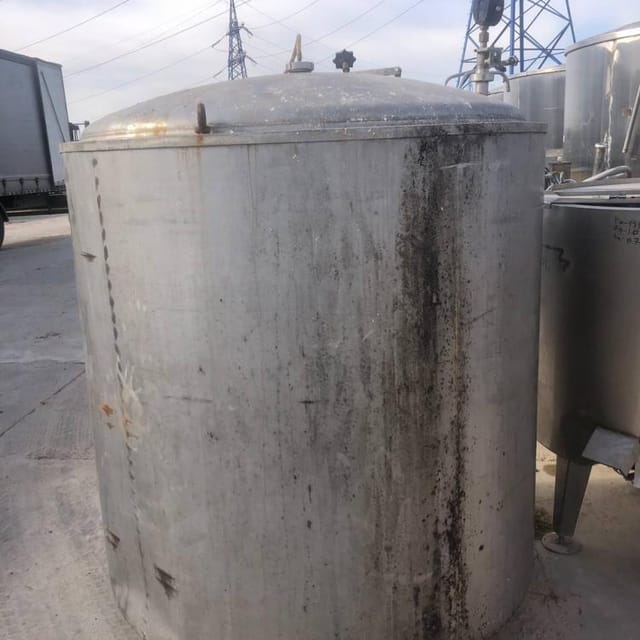 Емкости 2100л (аппарат дображивания) инв.14656