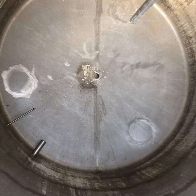 Емкости 2100л (аппарат дображивания) инв.14656