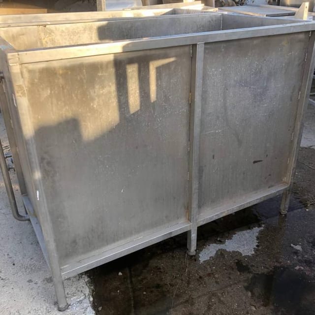 Бак прямоугольный 1300л инв.14703