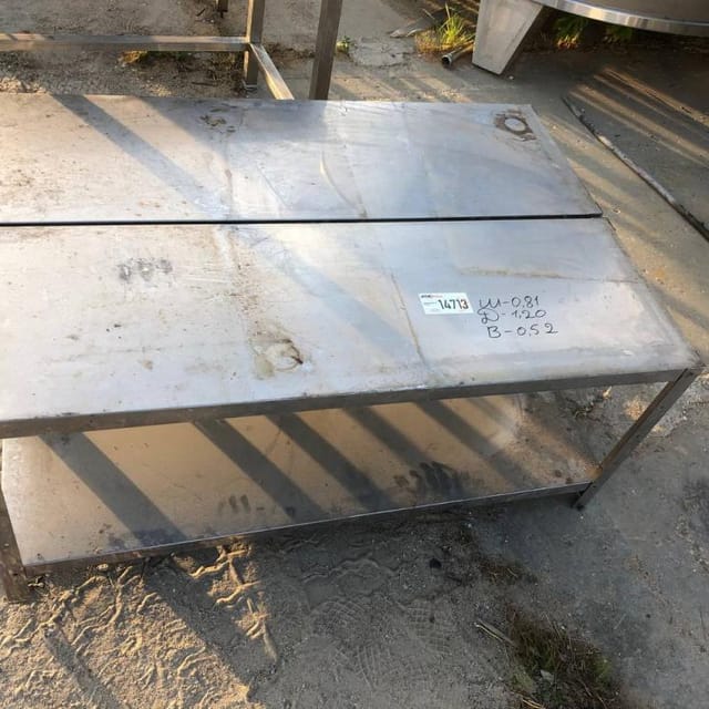 Стол, длина 1,2м инв.14713