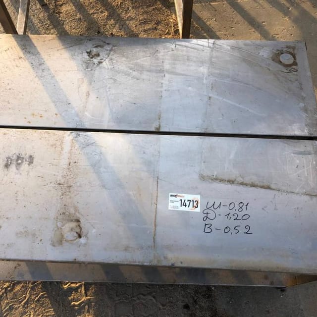 Стол, длина 1,2м инв.14713