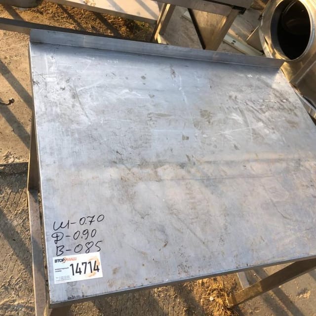 Стол, длина 0,9м инв.14714