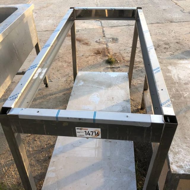 Стол, длина 1,38м  инв.14716