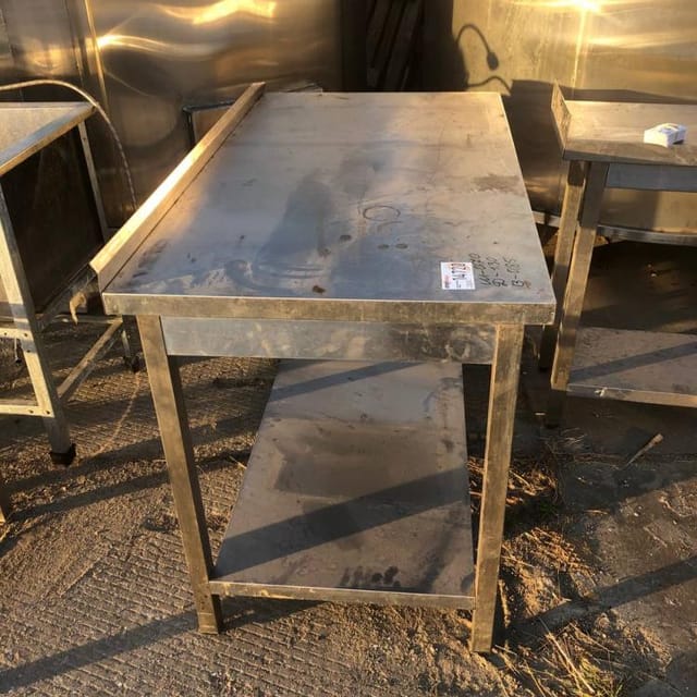 Стол, длина 1,3м инв.14720