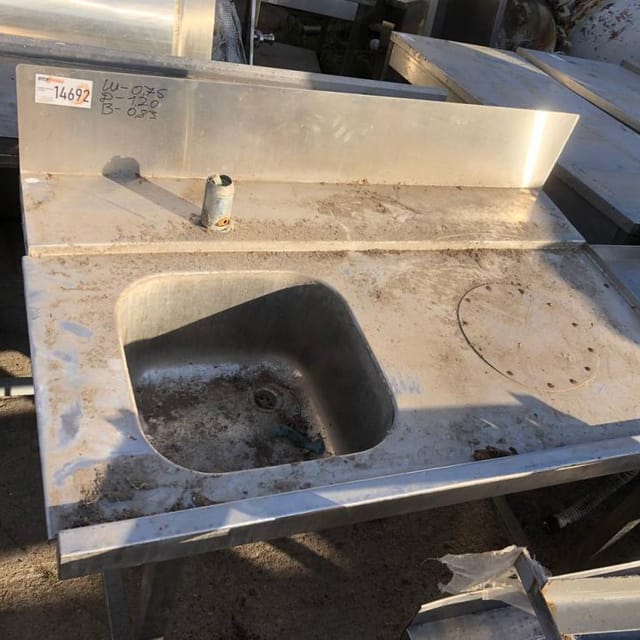 Стол с раковиной, длина 1,2м инв.14692