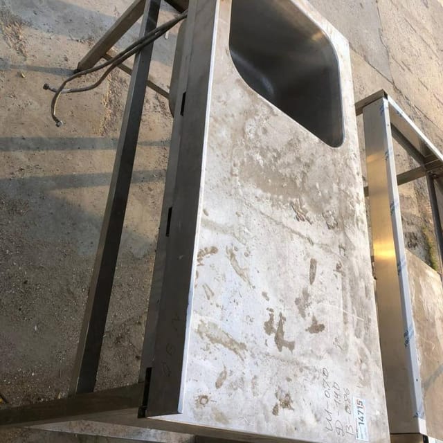 Стол с мойкой, длина 1,4м инв.14715