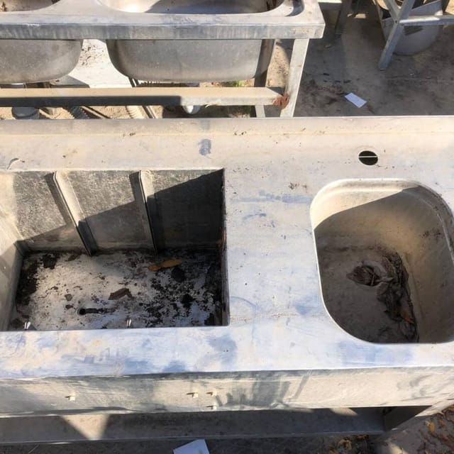 Стол с раковиной 3 секции инв.14764