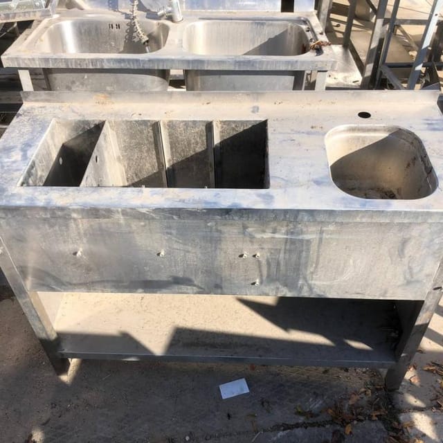 Стол с раковиной 3 секции инв.14764