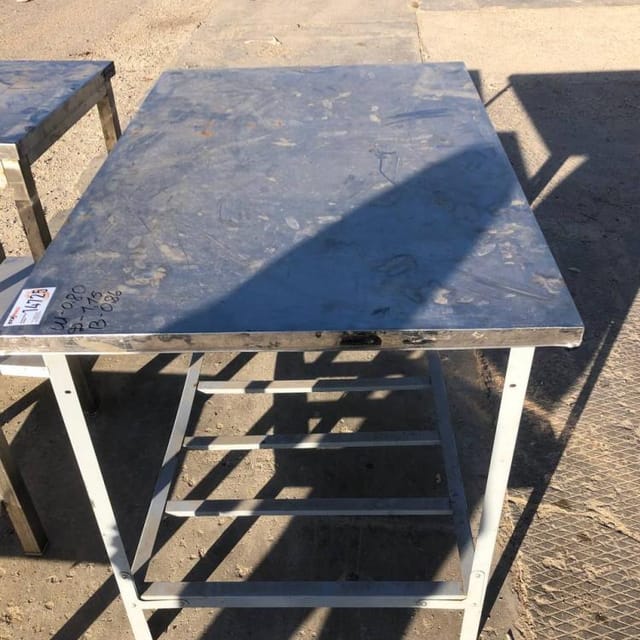 Стол, длина 1,15м инв.14725