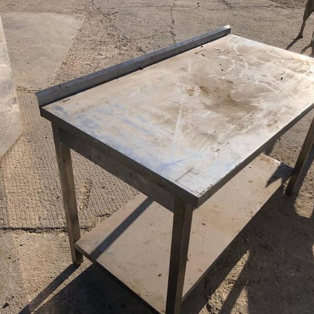 Стол, длина 1,3м инв.14743