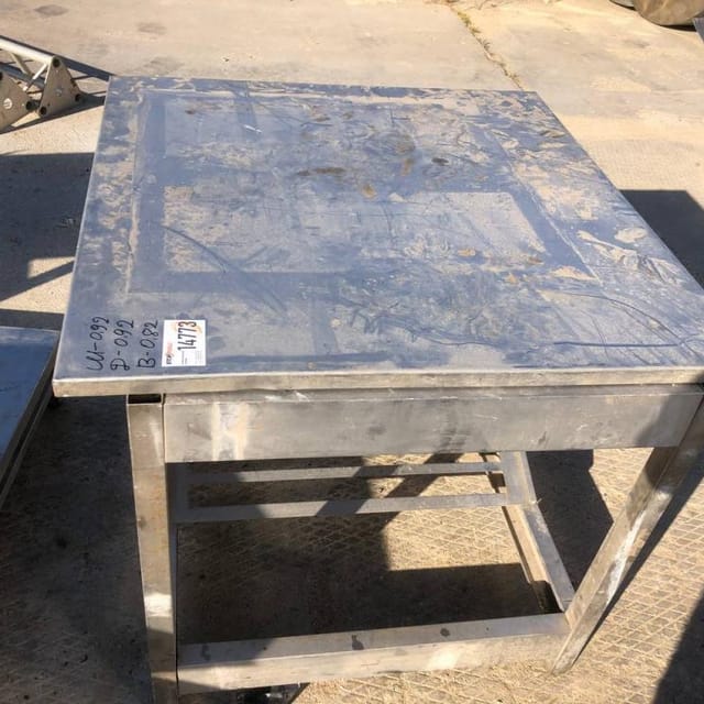 Стол, длина 0,92м инв.14773