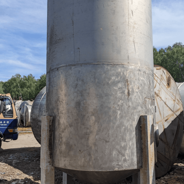 Емкости нержавеющие, объем 10 куб.м е.3181