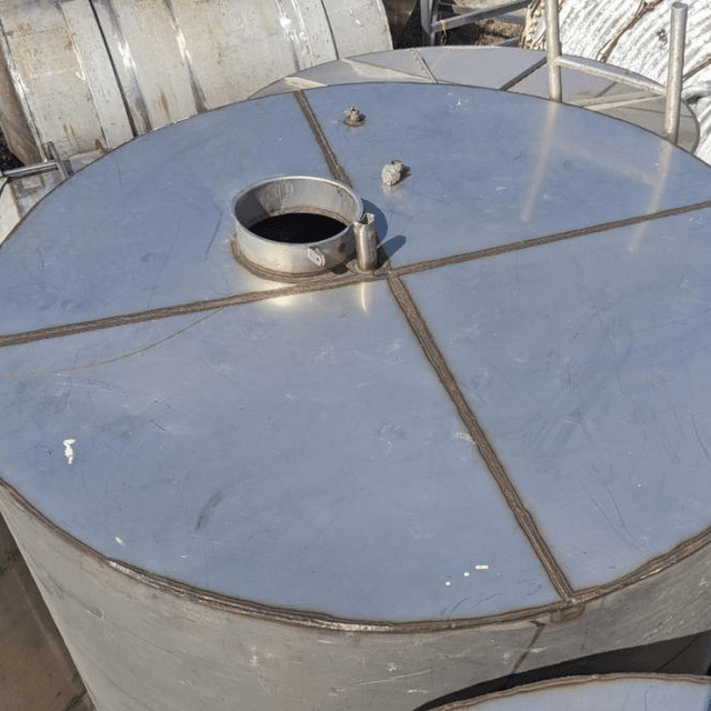 Емкости нержавеющие, объем 10 куб.м е.3181