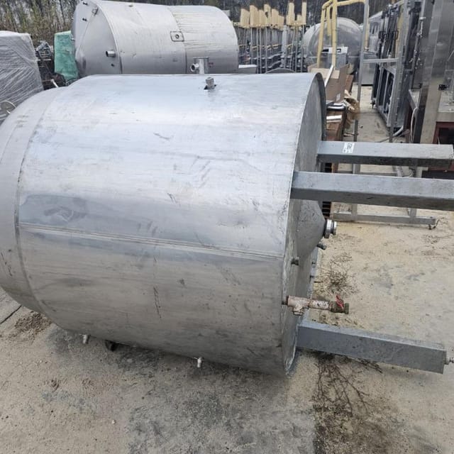 Емкость 1000л  инв.11852