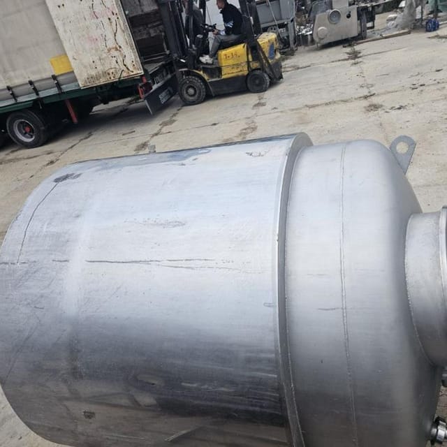 Емкость 1000л  инв.11852