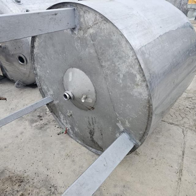 Емкость 1000л  инв.11855