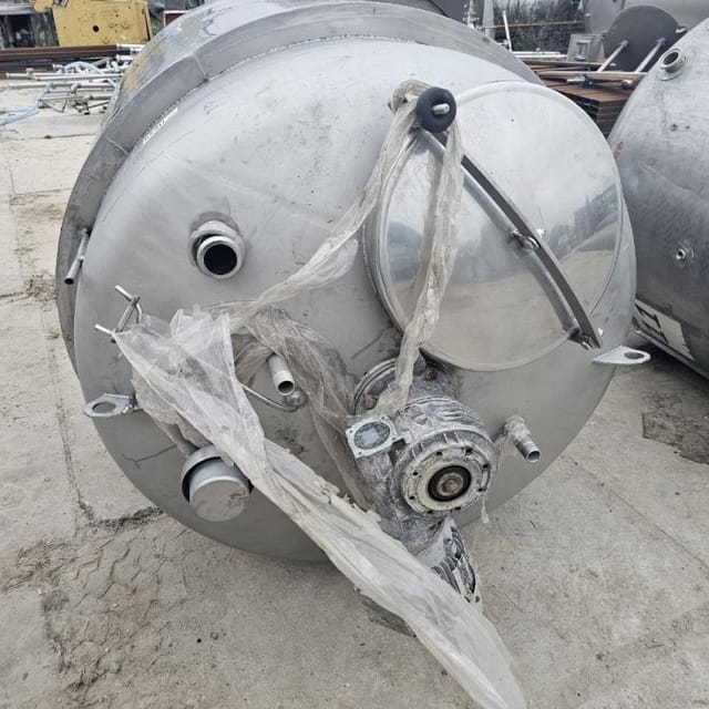 Емкость 1000л  инв.11855