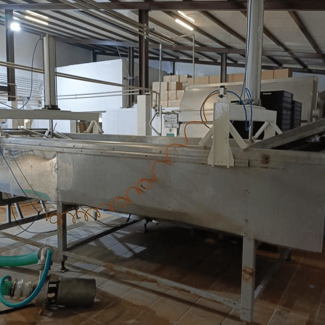 Аппарат формовочный для сыра, объем 5000 литров, е.3446