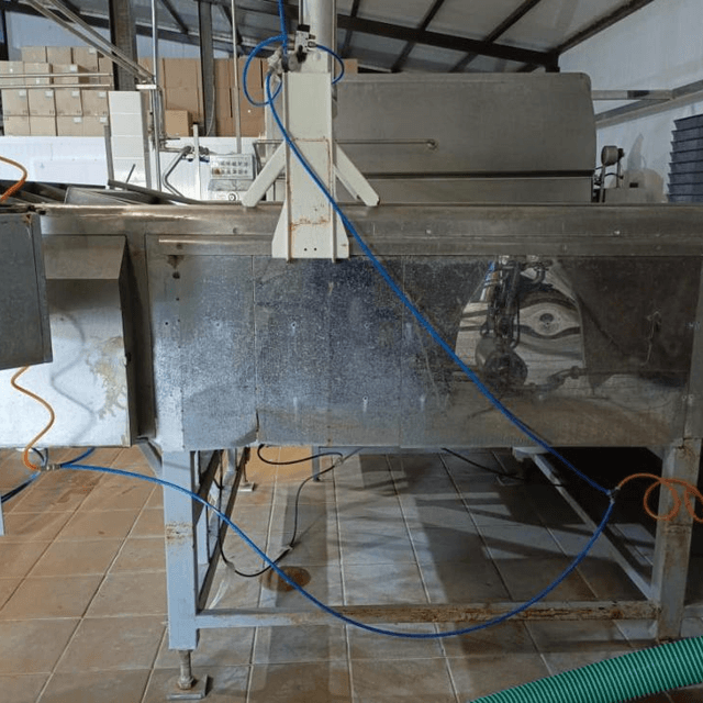 Аппарат формовочный для сыра, объем 5000 литров, е.3446