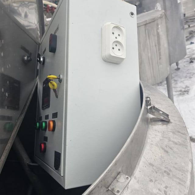 Емкость 560л с рубашкой, пультом инв.11690