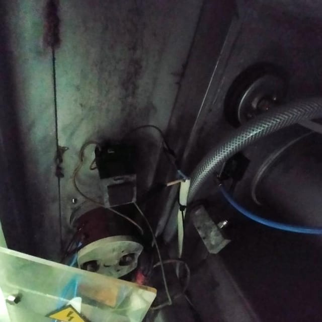 Шприц КОМПО-1500 с бункером инв.14535