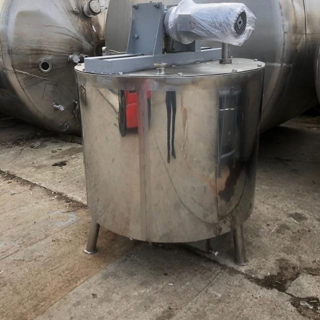 Емкость ОПБ-1000 с рубашкой, ТЭН, мешалка со скребками инв.10567