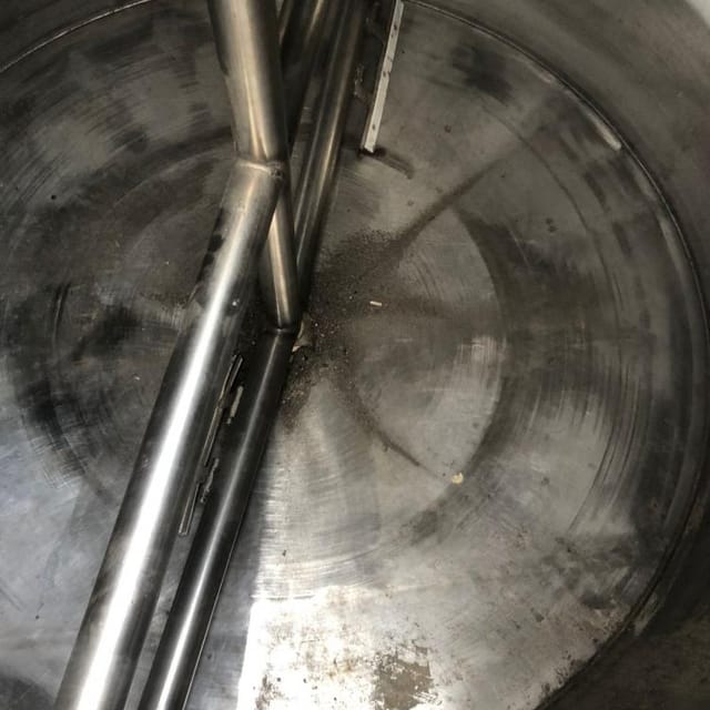 Емкость ОПБ-1000 с рубашкой, ТЭН, мешалка со скребками инв.10567