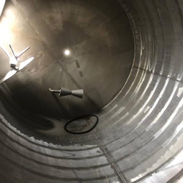 Емкость 10куб.м с рубашкой инв.12148