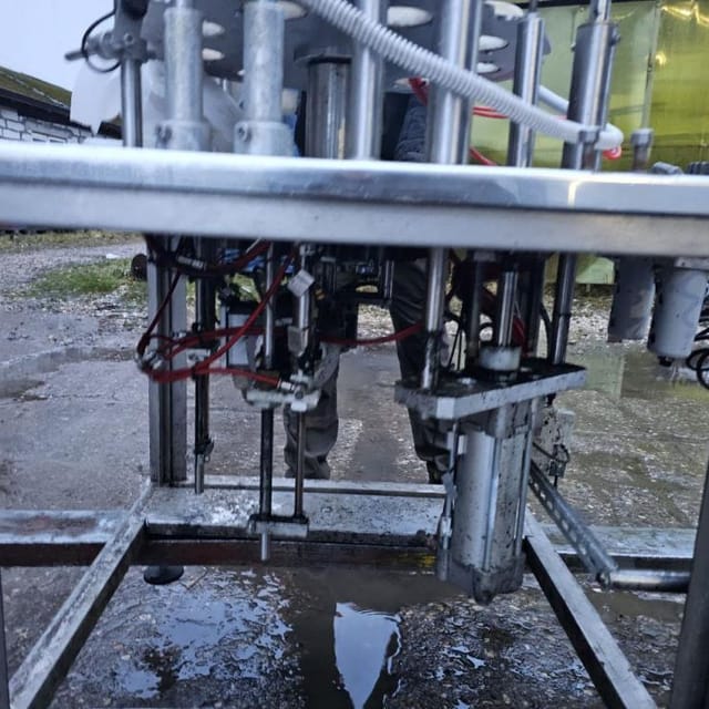 Фасовщик мороженого в рожки инв.9812