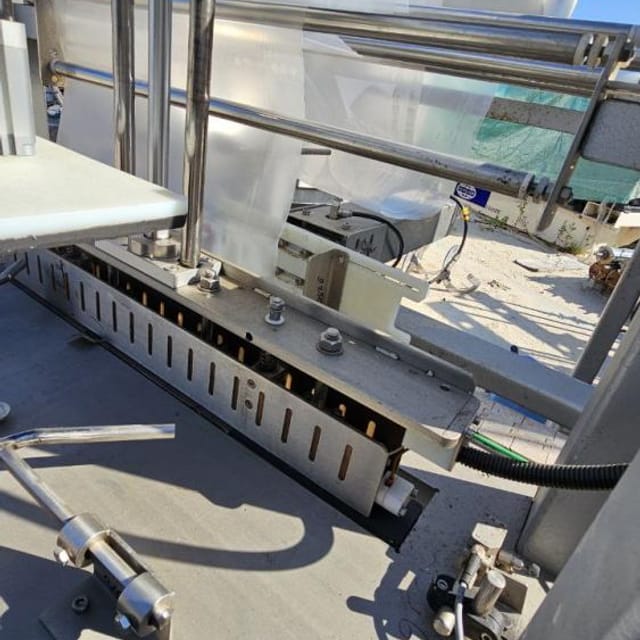 Линия розлива АДНК-39 ЛР 3 в ПЭТ инв.11805