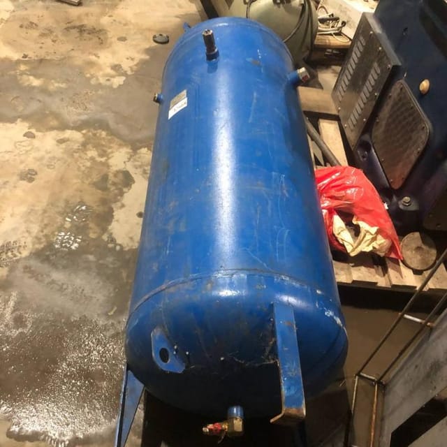 Ресивер 400л инв.12464