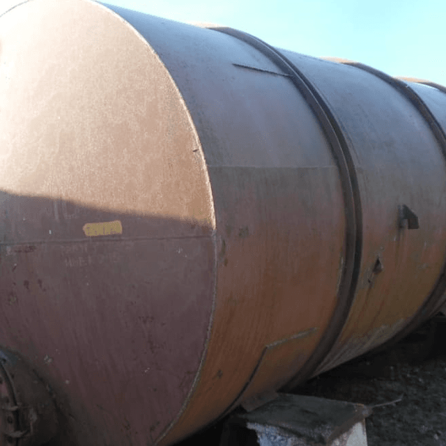 Емкости биметаллические, объем 50 куб.м.