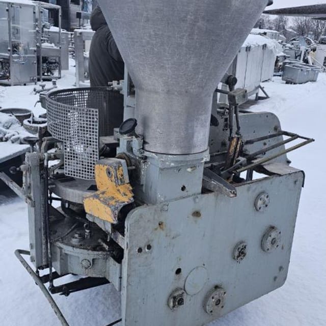 Автомат фасовки сладких сырков М6-АР2С инв.13260