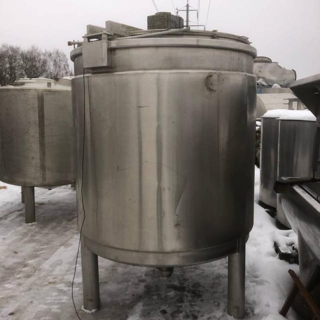 Емкость 2300л инв.12501