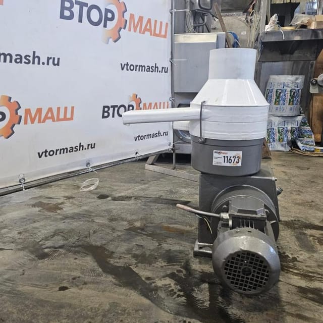 Сепаратор-сливкоотделитель Ж5-ОСБ-1000 инв.11673