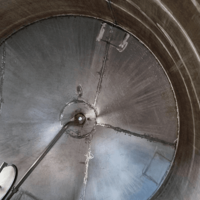 Емкость нержавеющая, объем 14 куб.м.