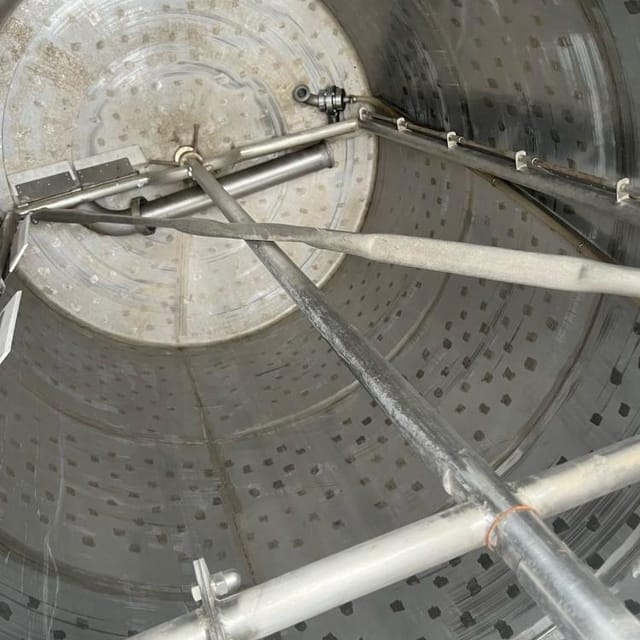 Емкость 2,5 с рубашкой, скребковой мешалкой инв.10130