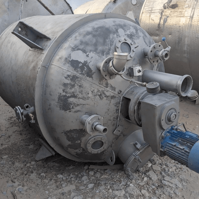 Реактор нержавеющий, объем 4 куб.м е.3605