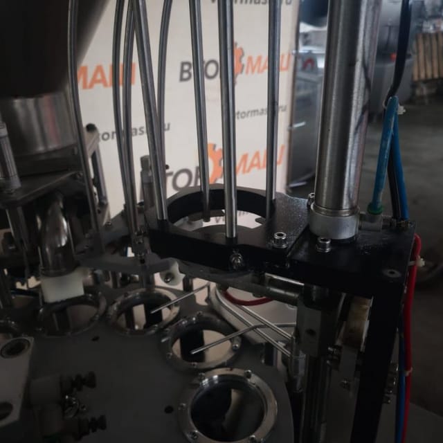 Фасовщик в стакан Альтер с двумя дозаторами инв.12615