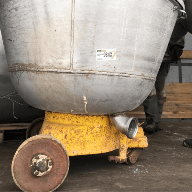 Дежи для тестомеса объемом 330л  инв.9842, инв.9840