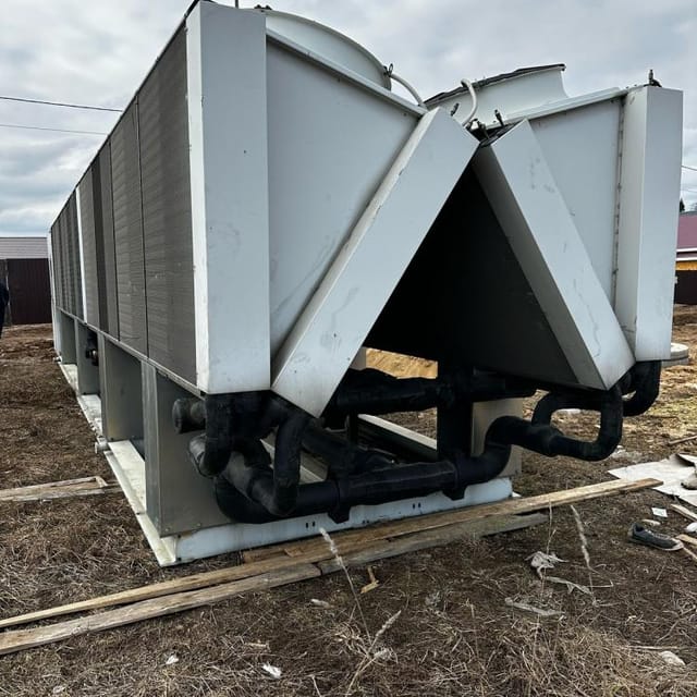 Чиллер 1200кВт по холоду